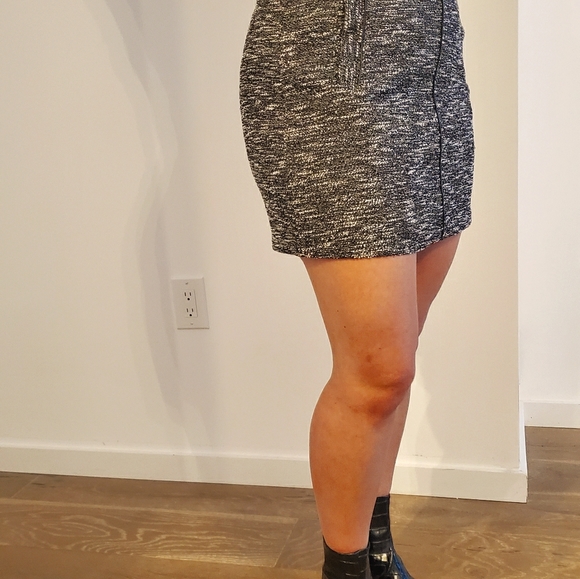 Banana Republic skirt - Picture 2 of 10